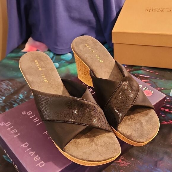 David Tate Black Wedge Sandals lizard 🦎 print size 10.5 tried on once in box - Picture 1 of 5